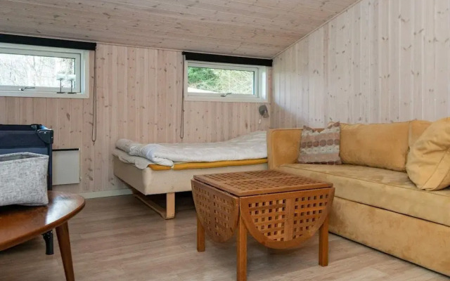10 Person Holiday Home in Ronde