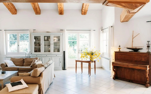 Stunning Holiday Home in Brue Auriac with Swimming Pool