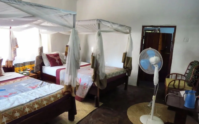 Zikomo Safari Camp