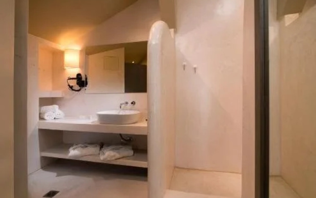 Ocean Beach Hotel