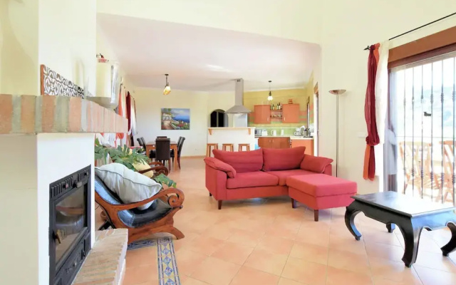 Comfortable Luxury Villa With Private Swimming Pool