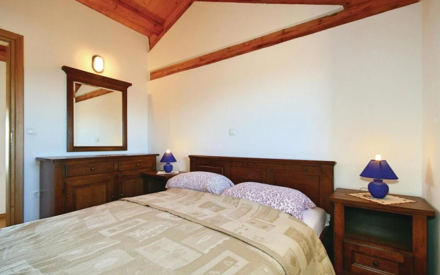 Beautiful Home in Ritosin Brig With Wifi and 2 Bedrooms