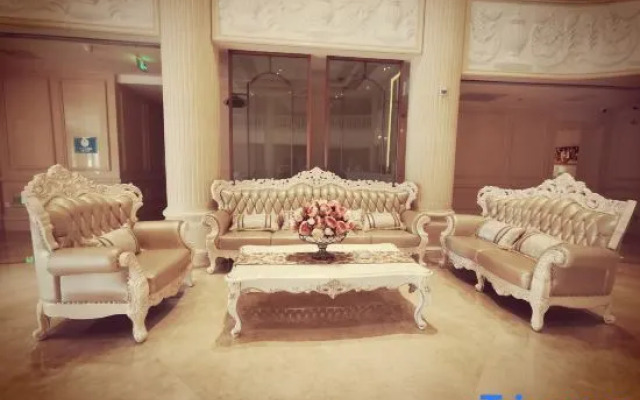 Vienna Hotel Ru Gao East Store