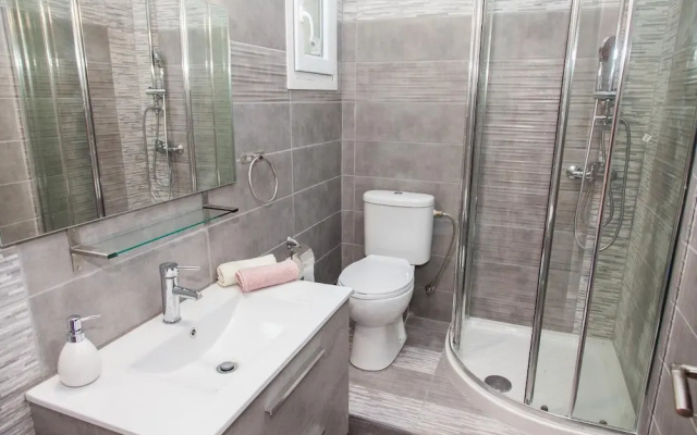 Bright and Relax Studio A in Porto Rafti