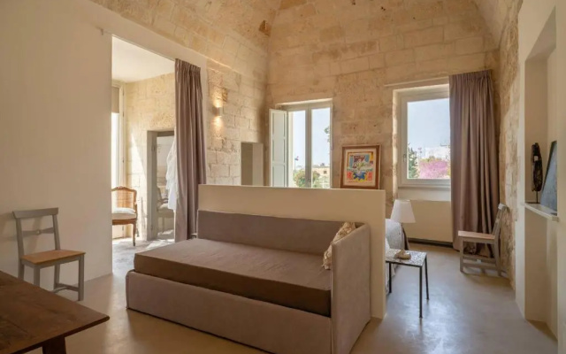 Lu Leccio, Principal Suite With View 5