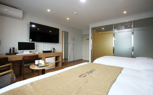 Smile Hotel