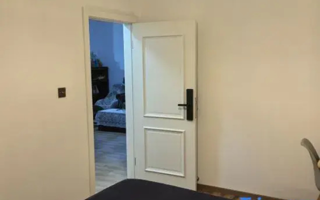 Lily Grocery Homestay (Taoxichuan Creative Plaza)