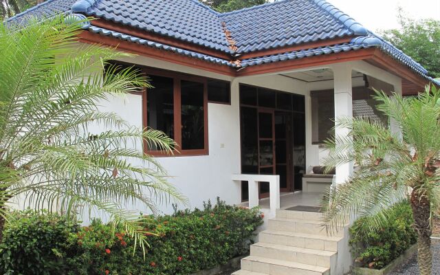 Отель Berghof Resort Samui вид на фасад