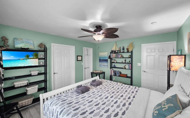 Blue Heaven 4 Bedroom Home