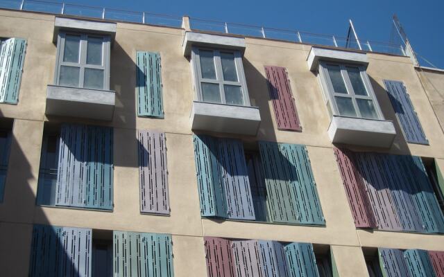 Отель Apartamentos Leganitos 9 вид на фасад