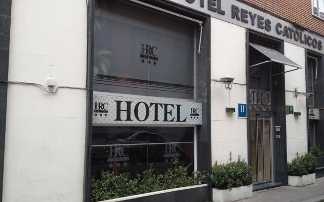 HRC Hotel вид на фасад