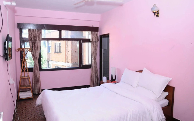 Hotel Himalayan Travellers Inn