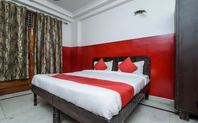 OYO 18434 Shiva Inn