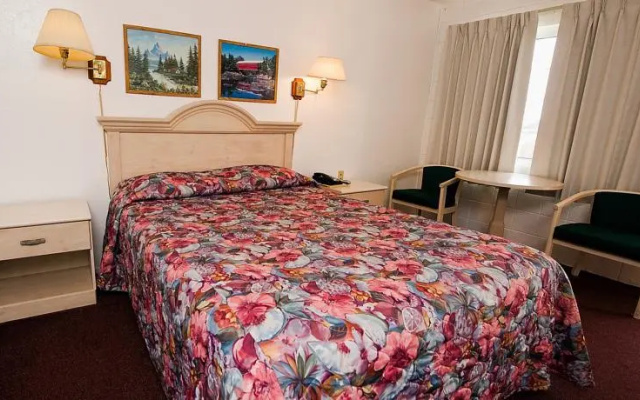 Sandpiper Lodge - Merced