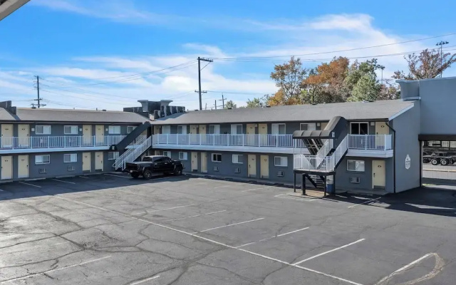 Bentley motel