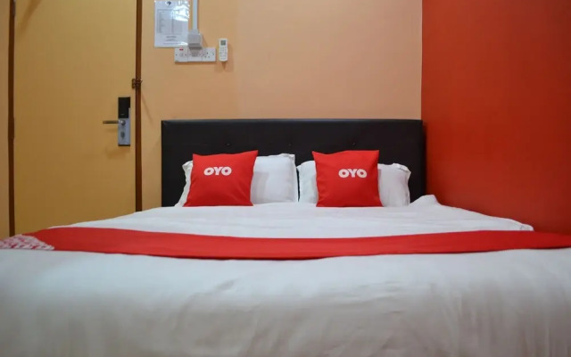 OYO 89691 Hotel Puteri Miqaila