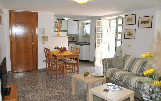 Stones Garden - One Bedroom