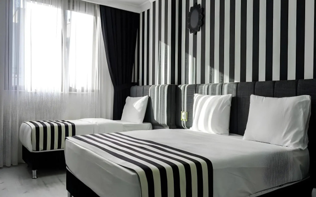 Cnr Inci Hotel