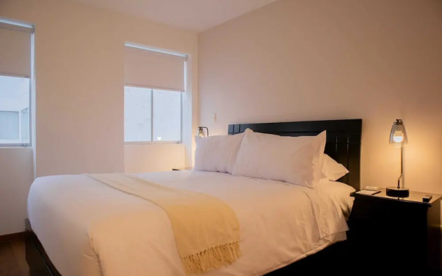 w Charming 3BR Apartment in Miraflores