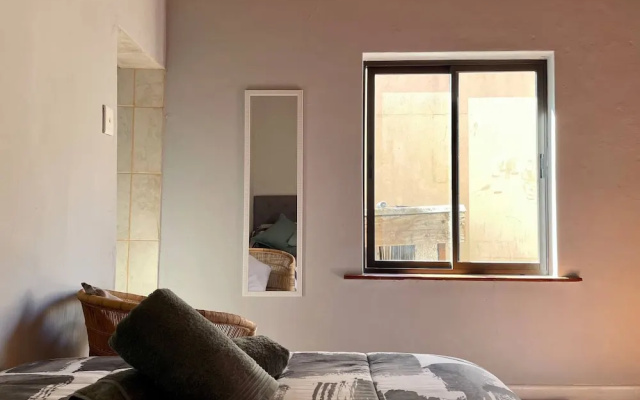 Room-living In Camps Bay Summer