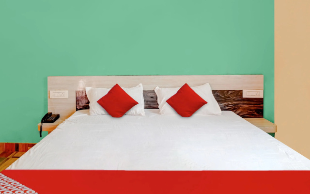 OYO 813893 Hotel Siddhi Vinayak