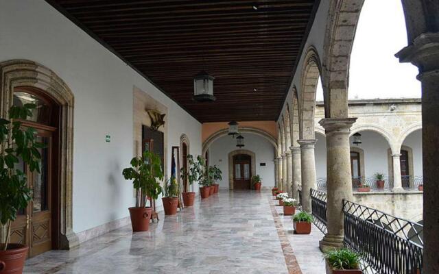 Hotel Nueva Galicia вид на фасад