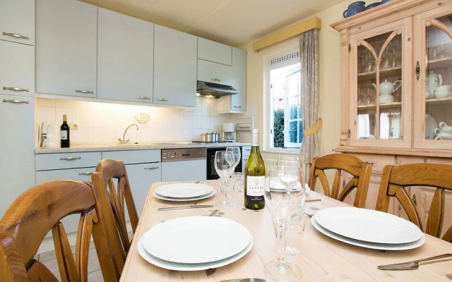 Detached Villa With Dishwasher, sea at 1 km in Domburg