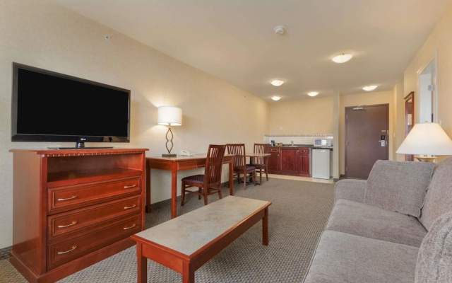 Days Inn & Suites - Langley