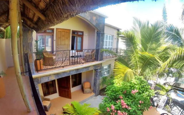Here Paradise Hotel