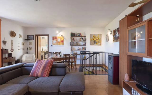 Lory House