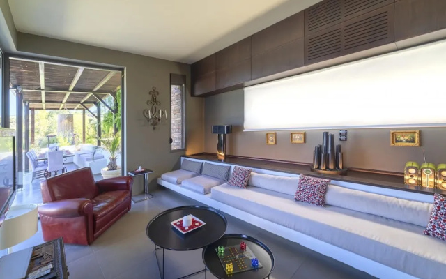 Villa Sfedami With Private Pool and Children Safet