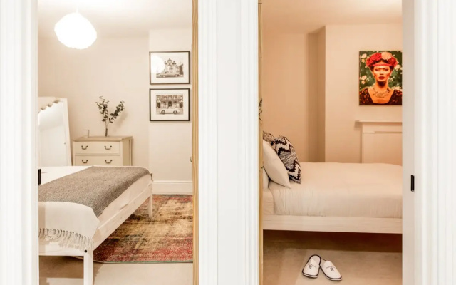 The Modern Classic - Contemporary & Elegant 3bdr Home