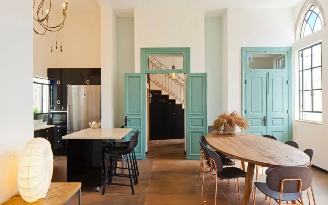 Luxe Jaffa 2 Bedroom Apartment by Sea N' Rent