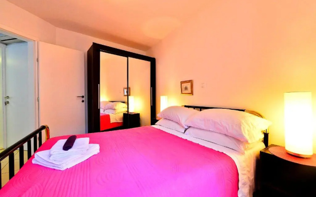 Sunny Bobica Apartments