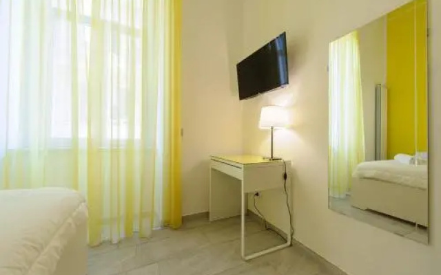 Flat 3 Bedrooms 2 Bathrooms - Naples