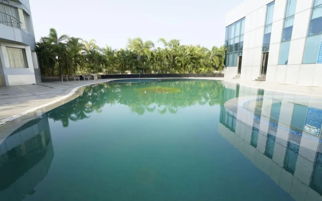 Jade Beach Resort Near Crocodile Bank