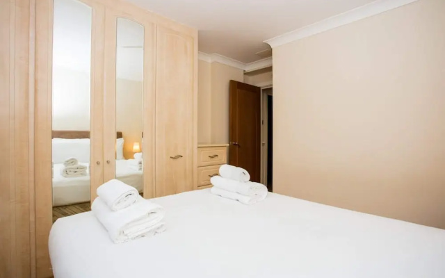 1 Bedroom Apartment near St. Paul's Cathedral