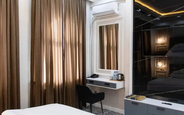 ARDANI Hotel