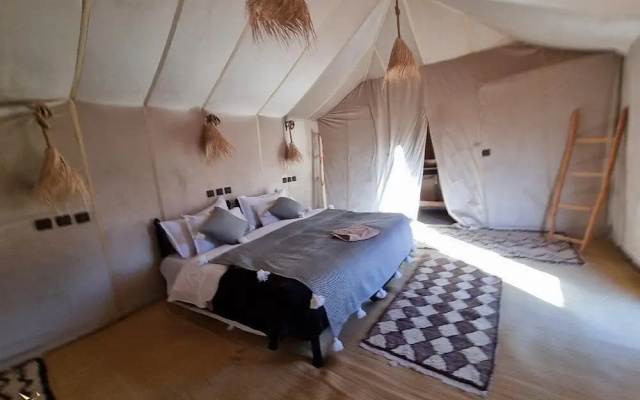 Adrar Luxury Camp