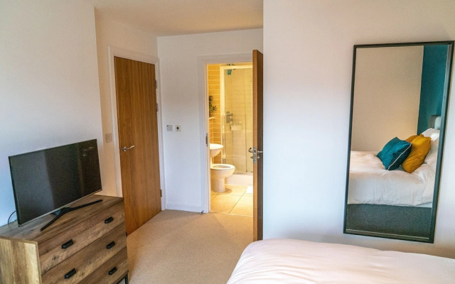 Rueben Suite By EAA Homes