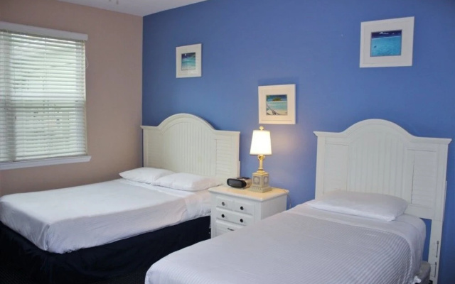 Runaway Beach - 3 Bd Villa (RW 7103)