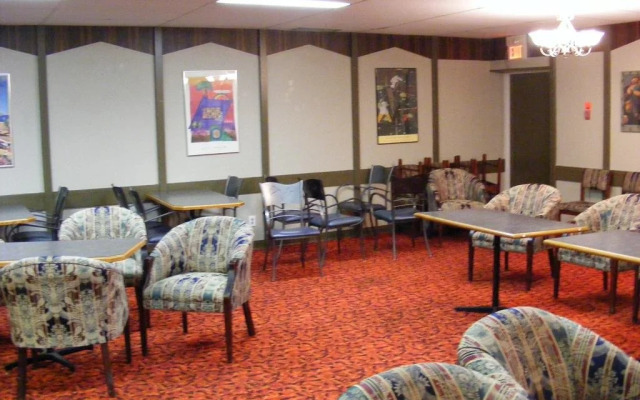 Elkford Motor Inn