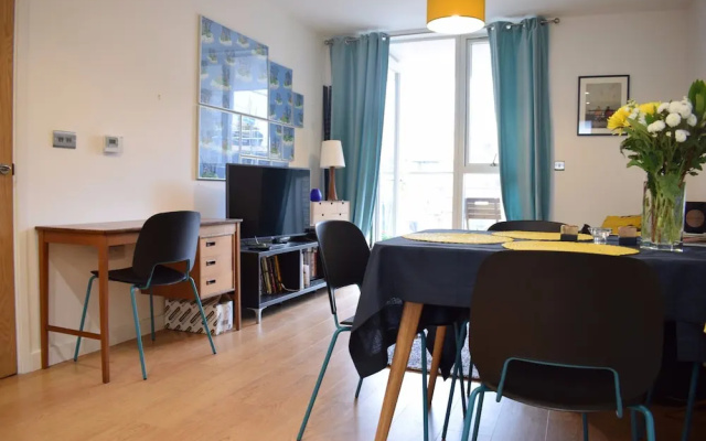 South London 1 Bed Flat with Balcony