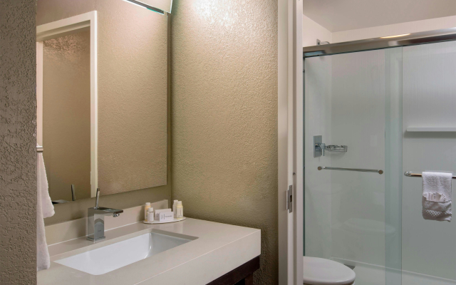 Courtyard by Marriott Miami Beach-South Beach