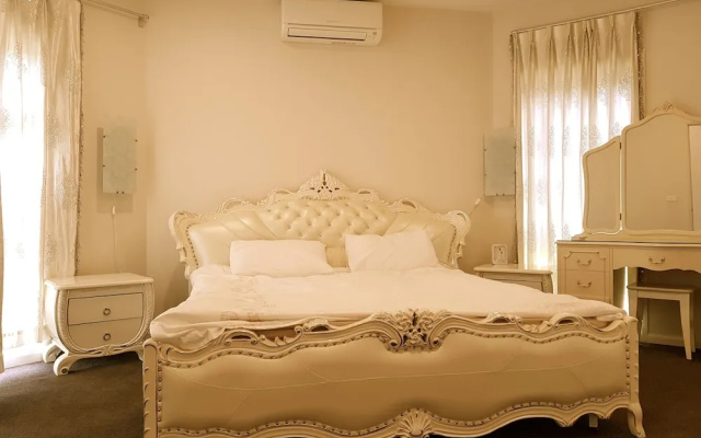 Signature Townhouse in Doncaster