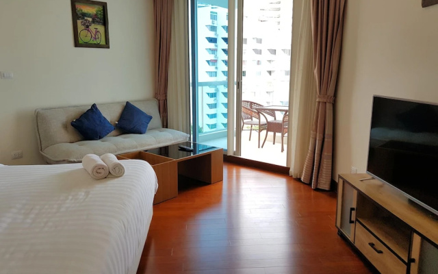 The Palm Studio by Pattaya Holiday