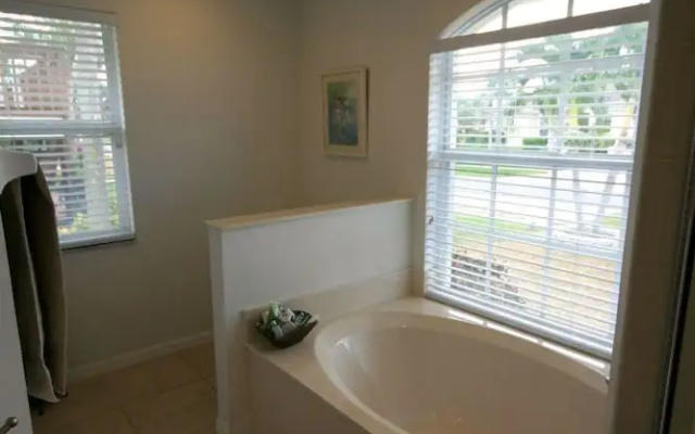 Waterleaf Ct Home