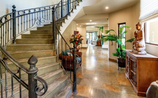 Stunning Luxury Mansion in Playa Flamingo with Six Bedrooms and Beachfront Access