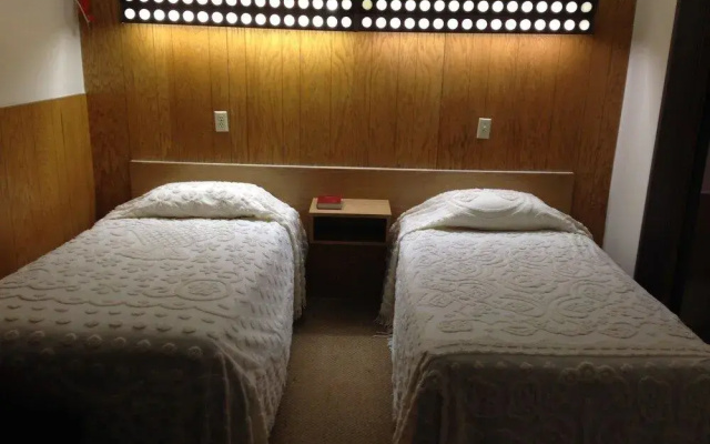 Siesta Motel