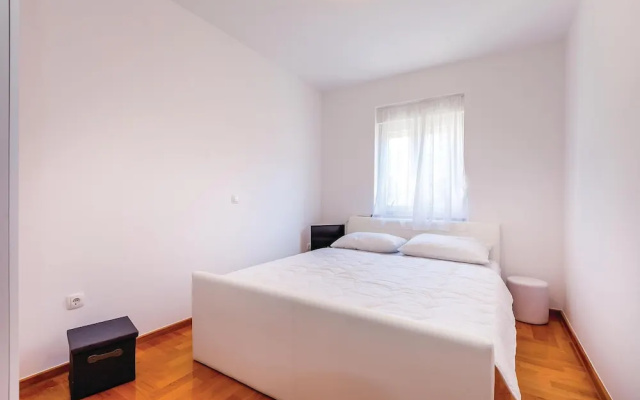 Beautiful Home in Crikvenica With Wifi and 6 Bedrooms